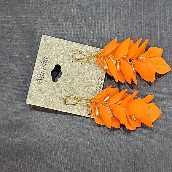 BRAND NEW NATASHA STATEMENT COLORED PETAL DROP EARRINGS - Picture 9 of 15
